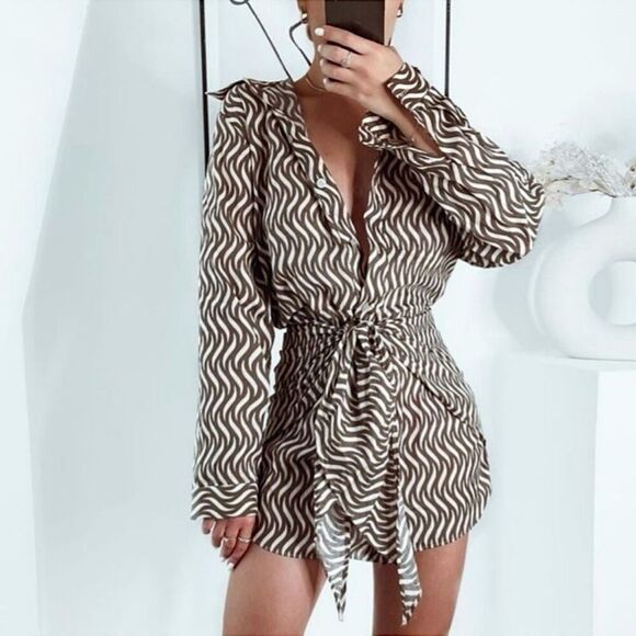 ZARA • BLOGGER FAVORITE • The Zoe Dress Printed Size S • NEW WITH TAGS • - Picture 7 of 16